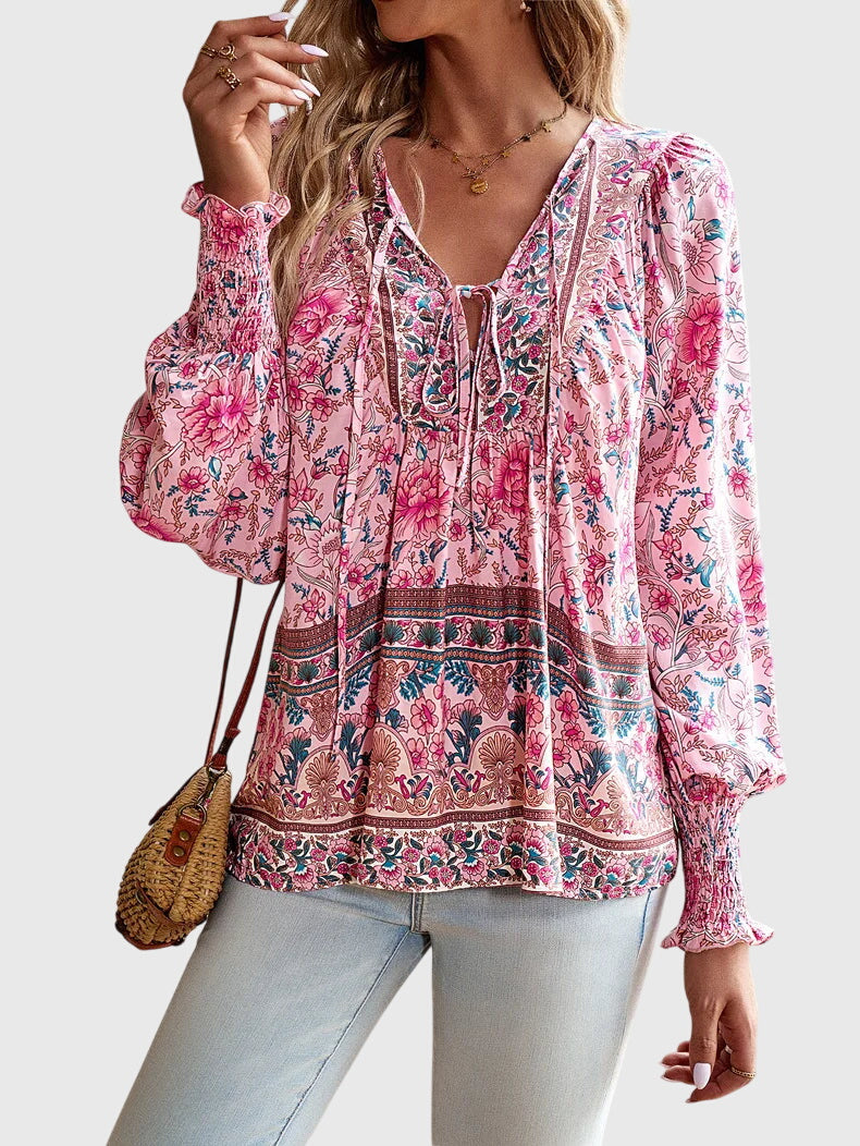 פולו אלגנטי עם דוגמה פרחונית וגזרה רפויה