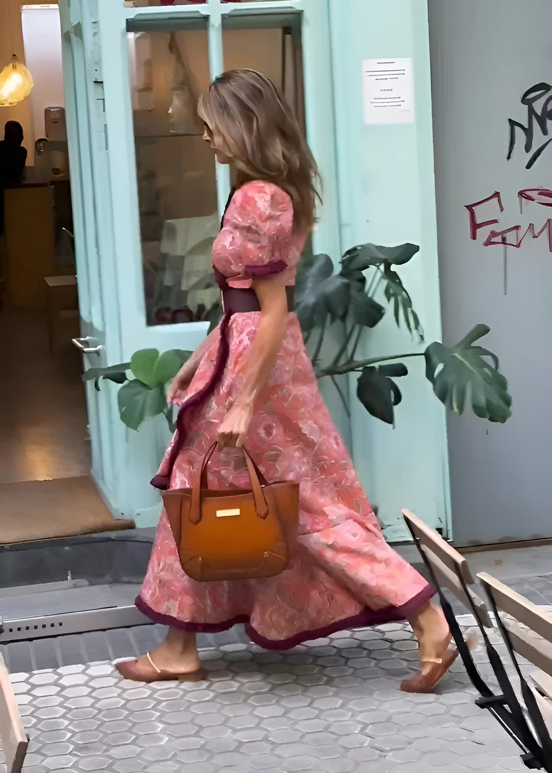 שמלת מקסי ורודה אלגנטית עם שרוולים קצרים
