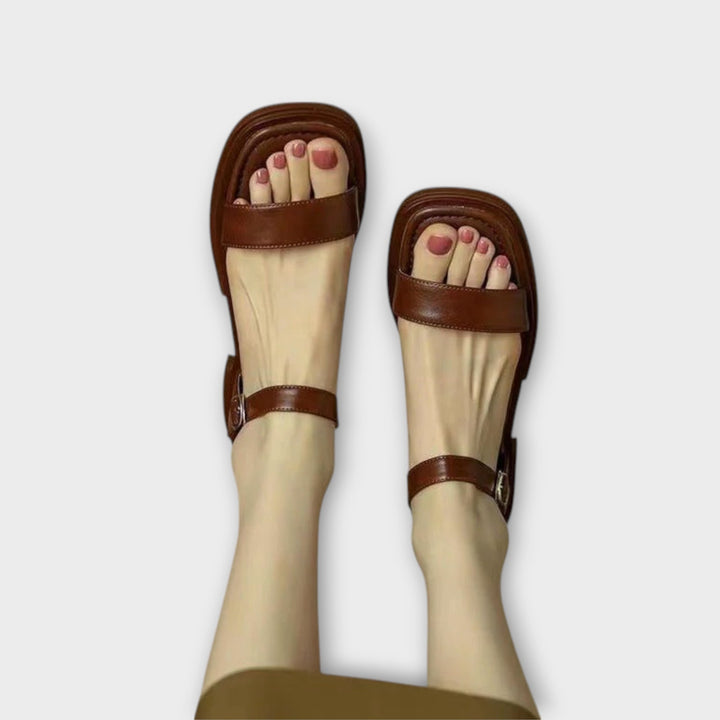 סנדלי אֵמֵלִין עם סוליה עבה ורצועה מתכווננת