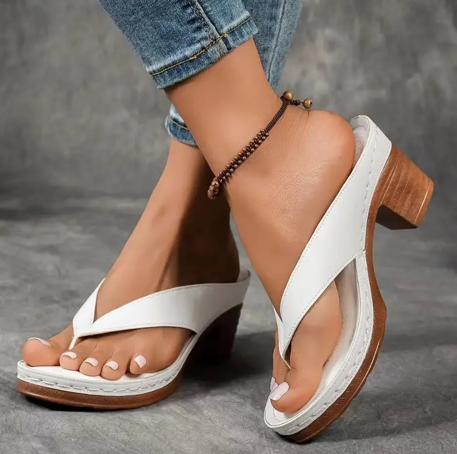 נעליים אורתופדיות לנשים עם עיצוב אלגנטי