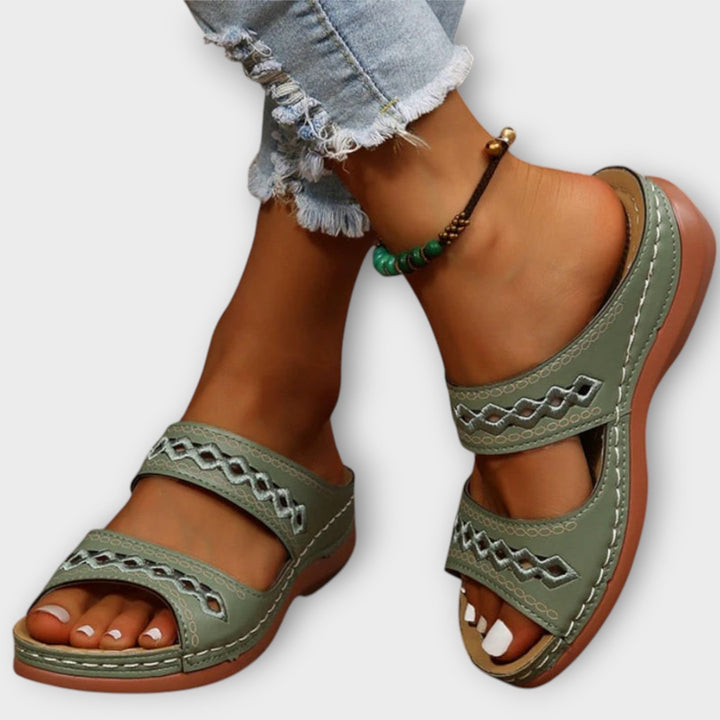 סנדלי ספירה עם נוחות ותמיכה אופטימלית