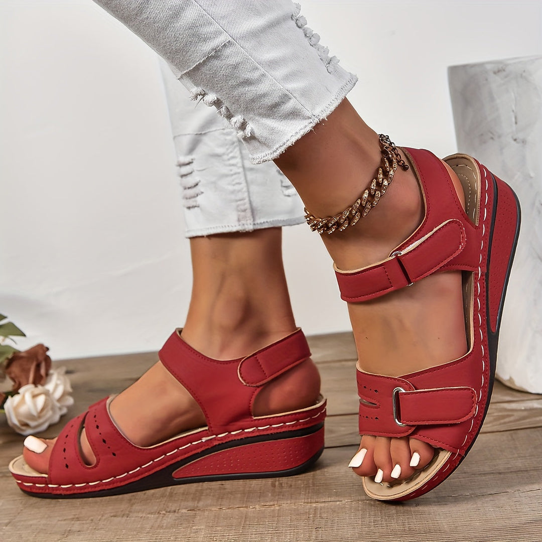 סנדלים אורטופדיים עם סוליה ארגונומית