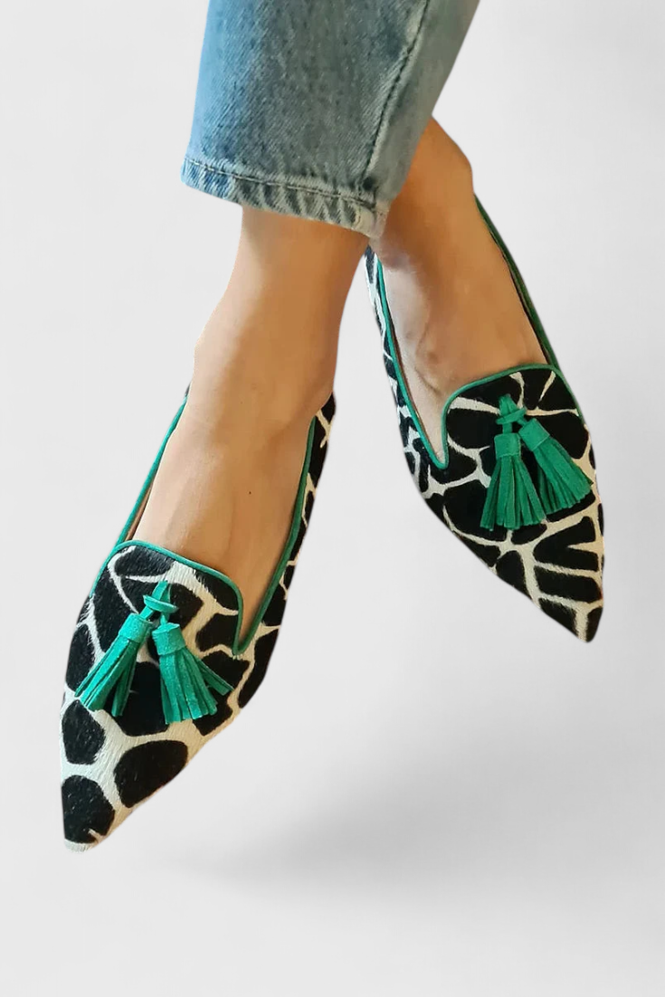 מוקסינים דו-צבעיים עם חוד מחודד ונוחות יומיומית