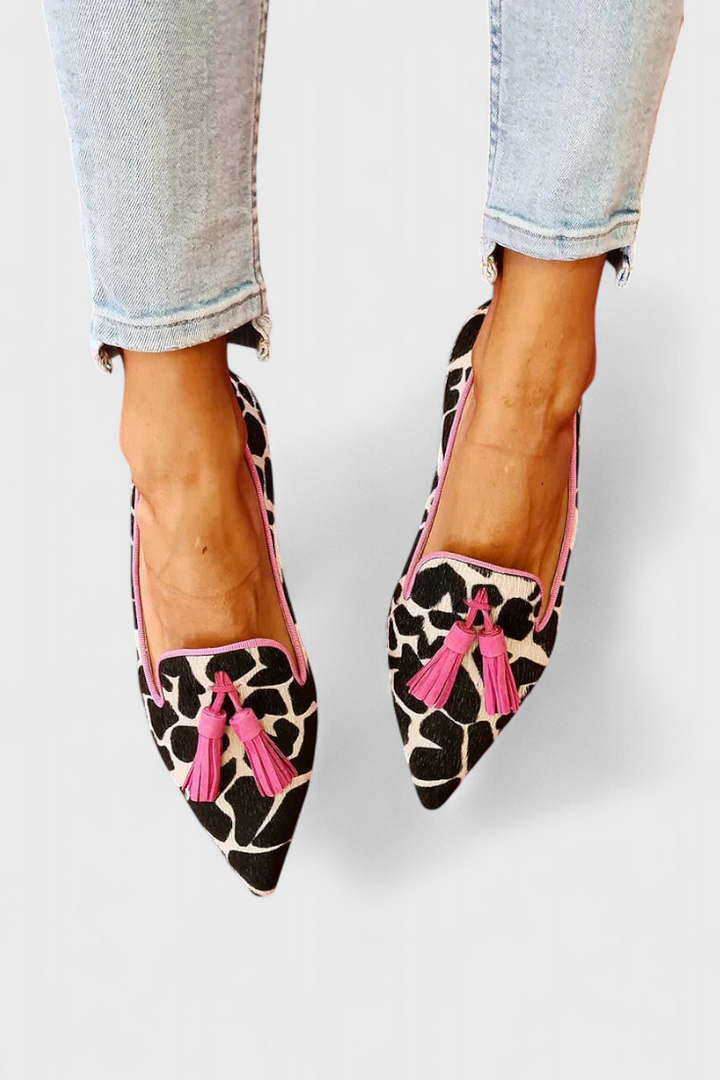 מוקסינים דו-צבעיים עם חוד מחודד ונוחות יומיומית