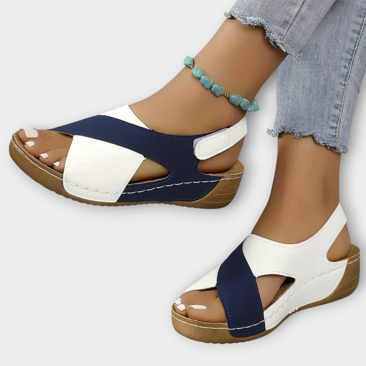 סנדלי "לנה" ארגונומיים עם סוליה נגד החלקה