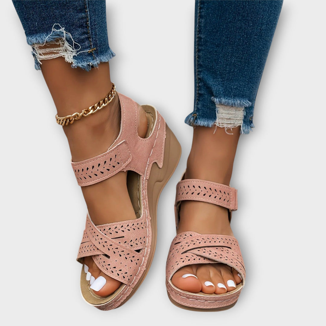 סנדלי בוני עם תמיכה ארגונומית ונוחות מקסימלית