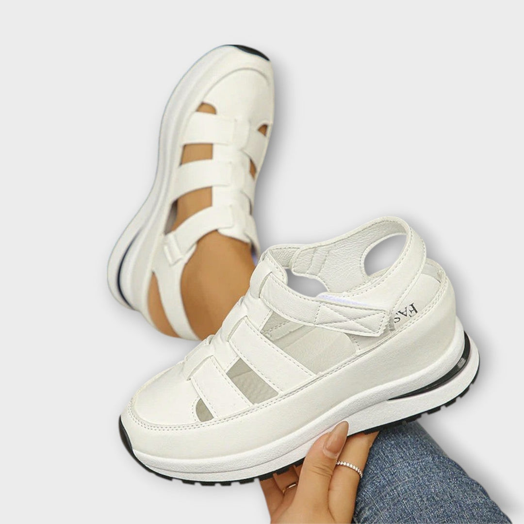 סנדלים ארגונומיים עם תמיכה אופטימלית