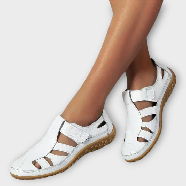סנדלים רטרו עם תמיכה ארגונומית