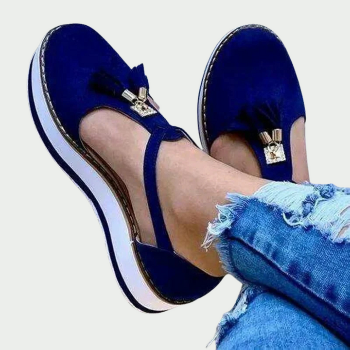 סנדלים חצי פתוחים לנוחות ואלגנטיות קיצית