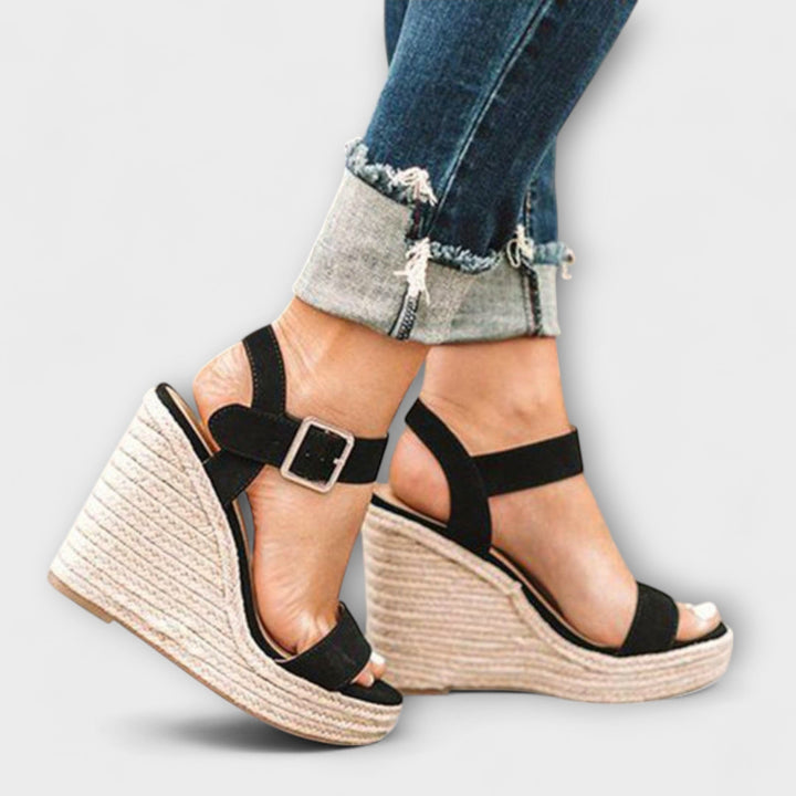 סנדלי עקב ווספה לנוחות וסגנון קיץ