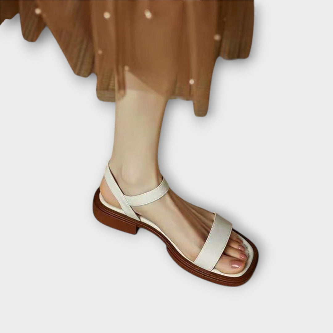 סנדלי אֵמֵלִין עם סוליה עבה ורצועה מתכווננת