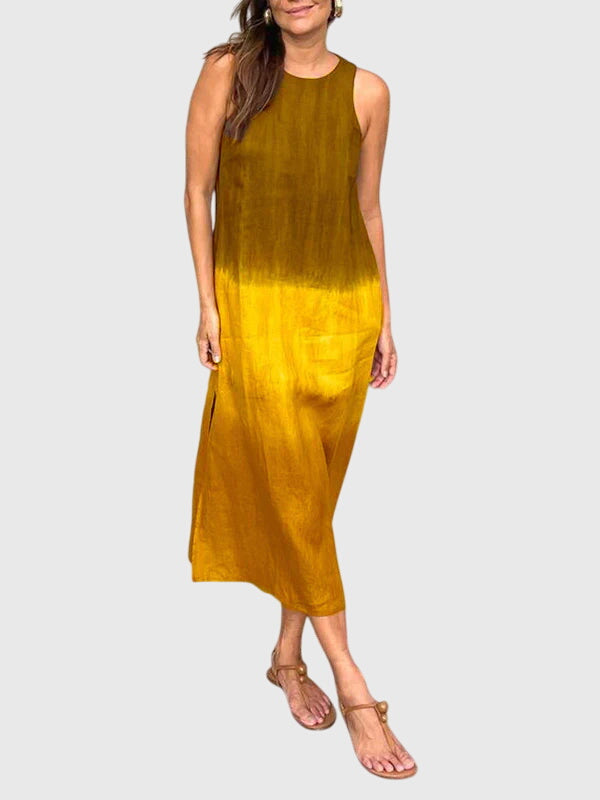 שמלת הדפס אופנתית עם גזרה מחמיאה