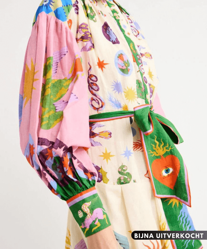 שמלת מקסי אלגנטית עם חיתוך מחמיא