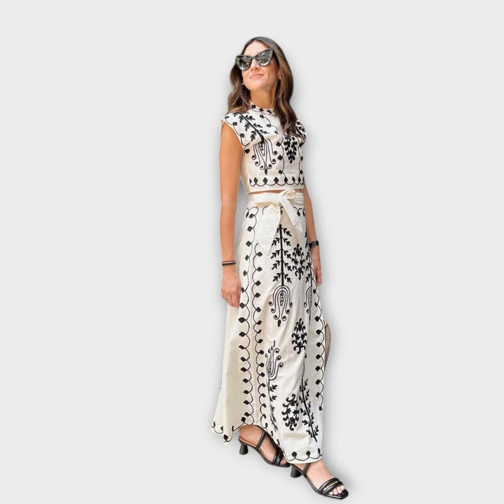 קמילה - טופ וחצאית משלימים