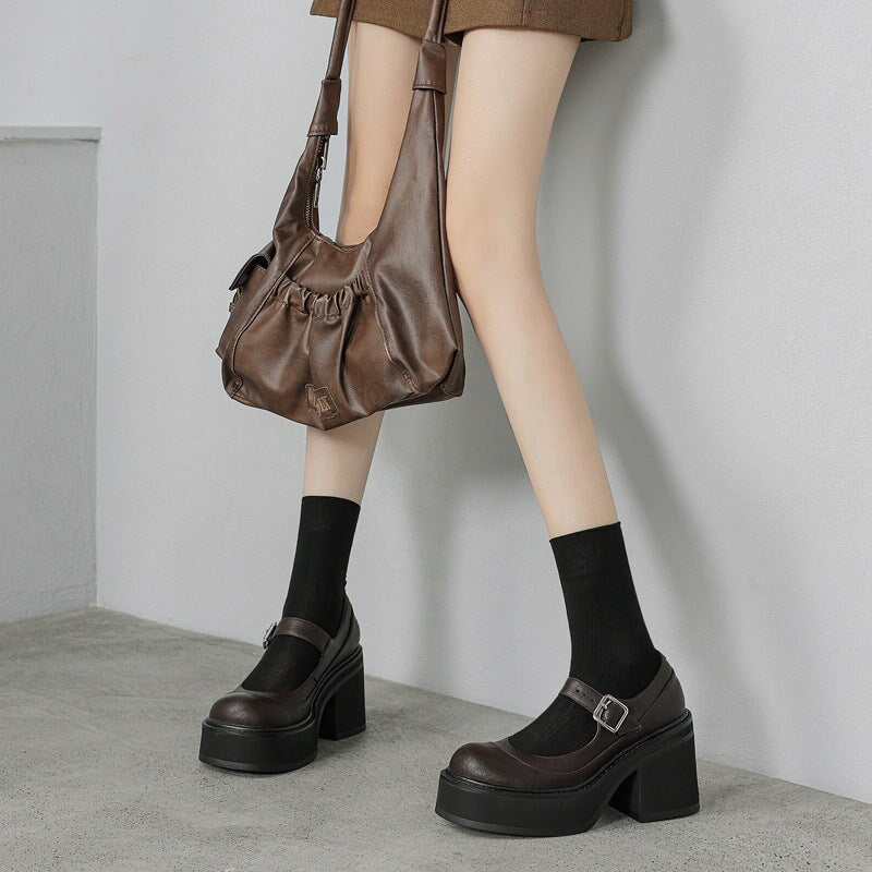 נעלי פלה מעור עם עקב בלוק וסוליית פלטפורמה